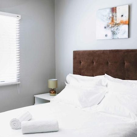 103Onwallace Self Catering Guest House Кейптаун Екстериор снимка