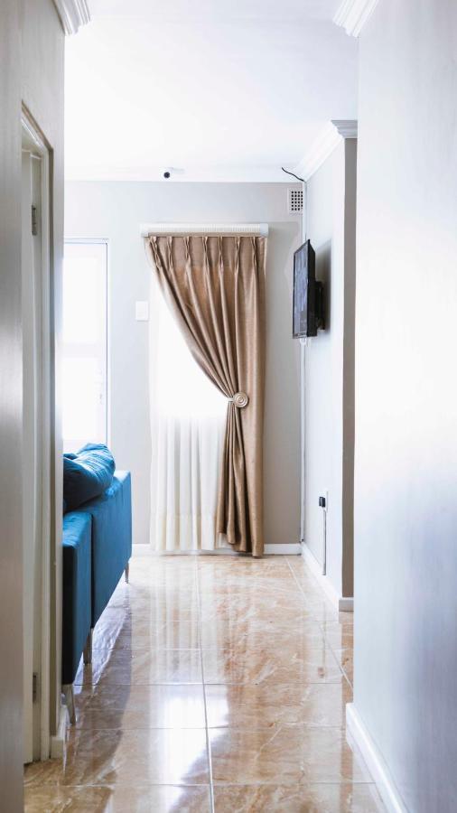 103Onwallace Self Catering Guest House Кейптаун Екстериор снимка