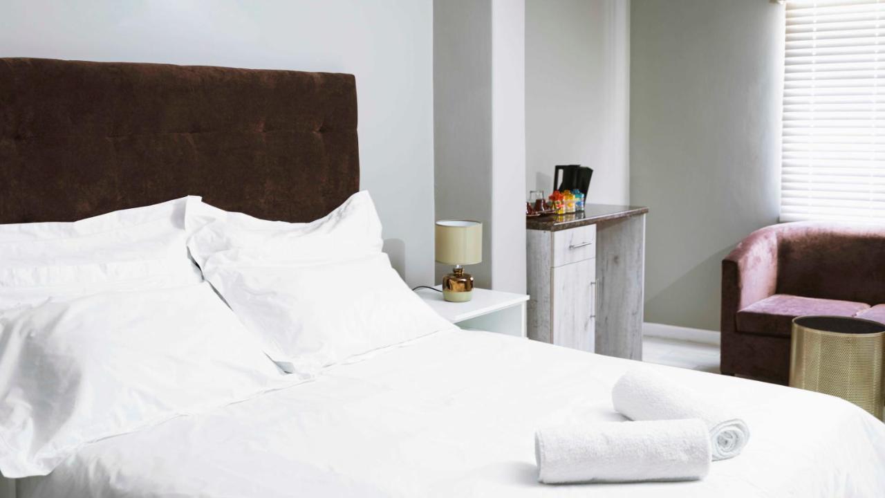 103Onwallace Self Catering Guest House Кейптаун Екстериор снимка