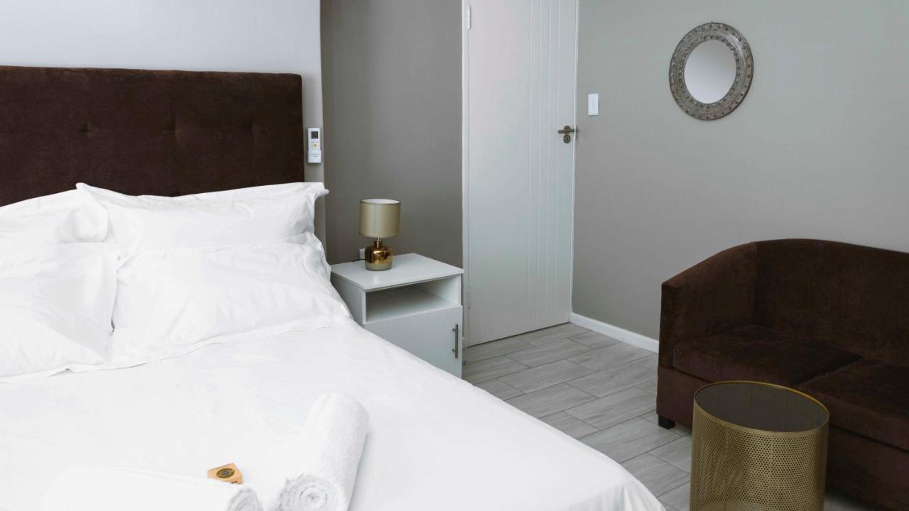 103Onwallace Self Catering Guest House Кейптаун Екстериор снимка