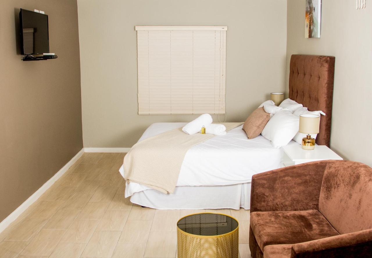 103Onwallace Self Catering Guest House Кейптаун Екстериор снимка
