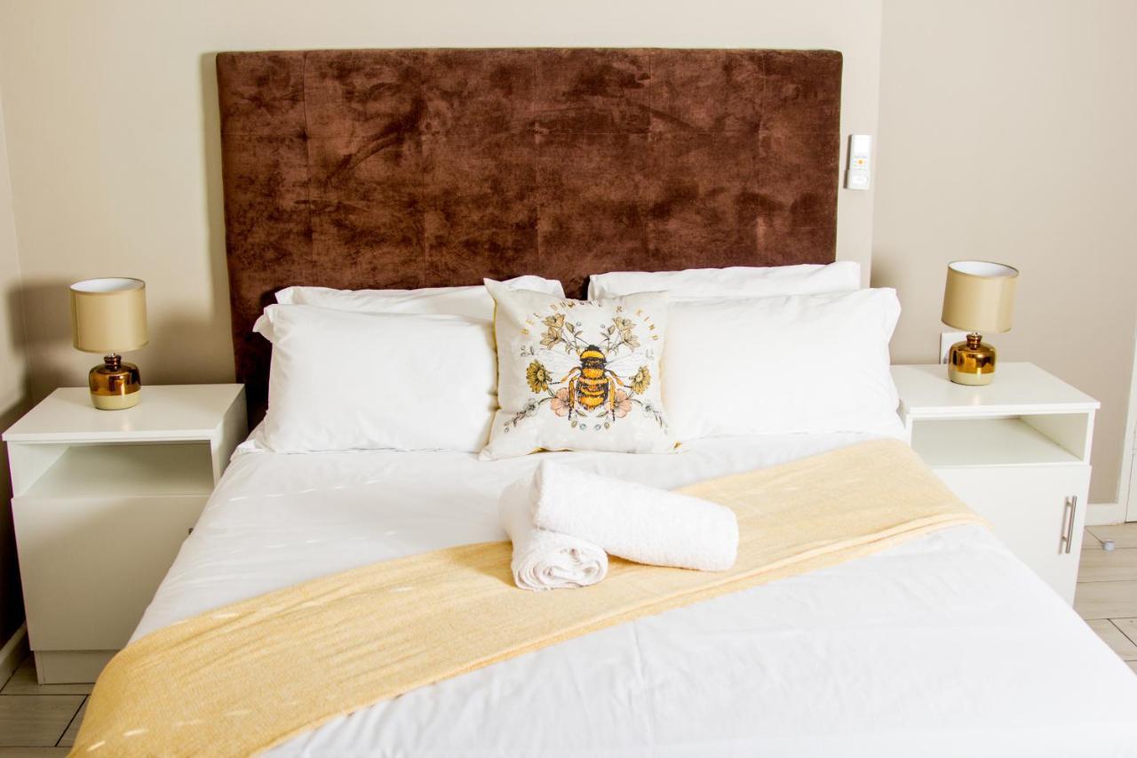 103Onwallace Self Catering Guest House Кейптаун Екстериор снимка