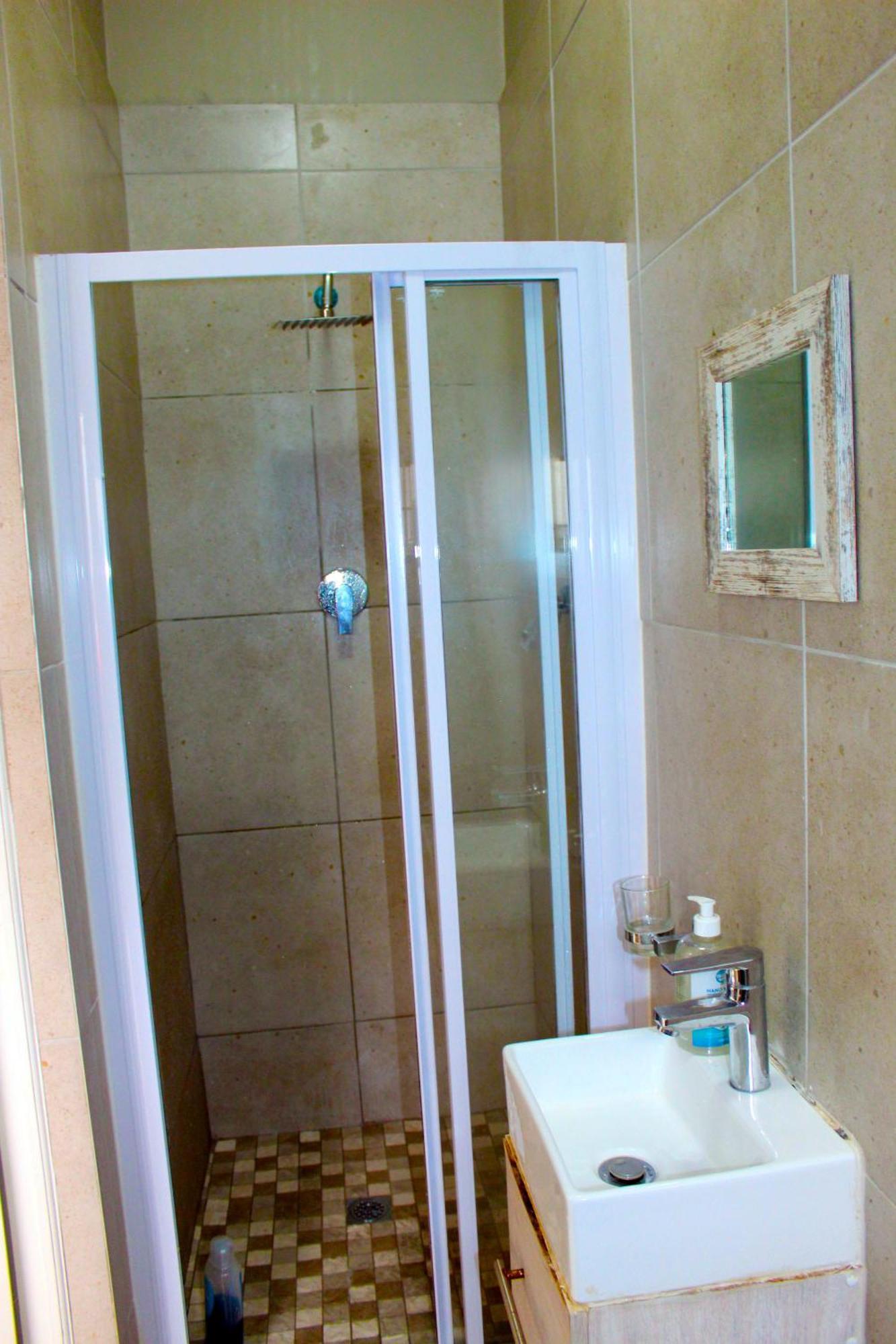 103Onwallace Self Catering Guest House Кейптаун Екстериор снимка