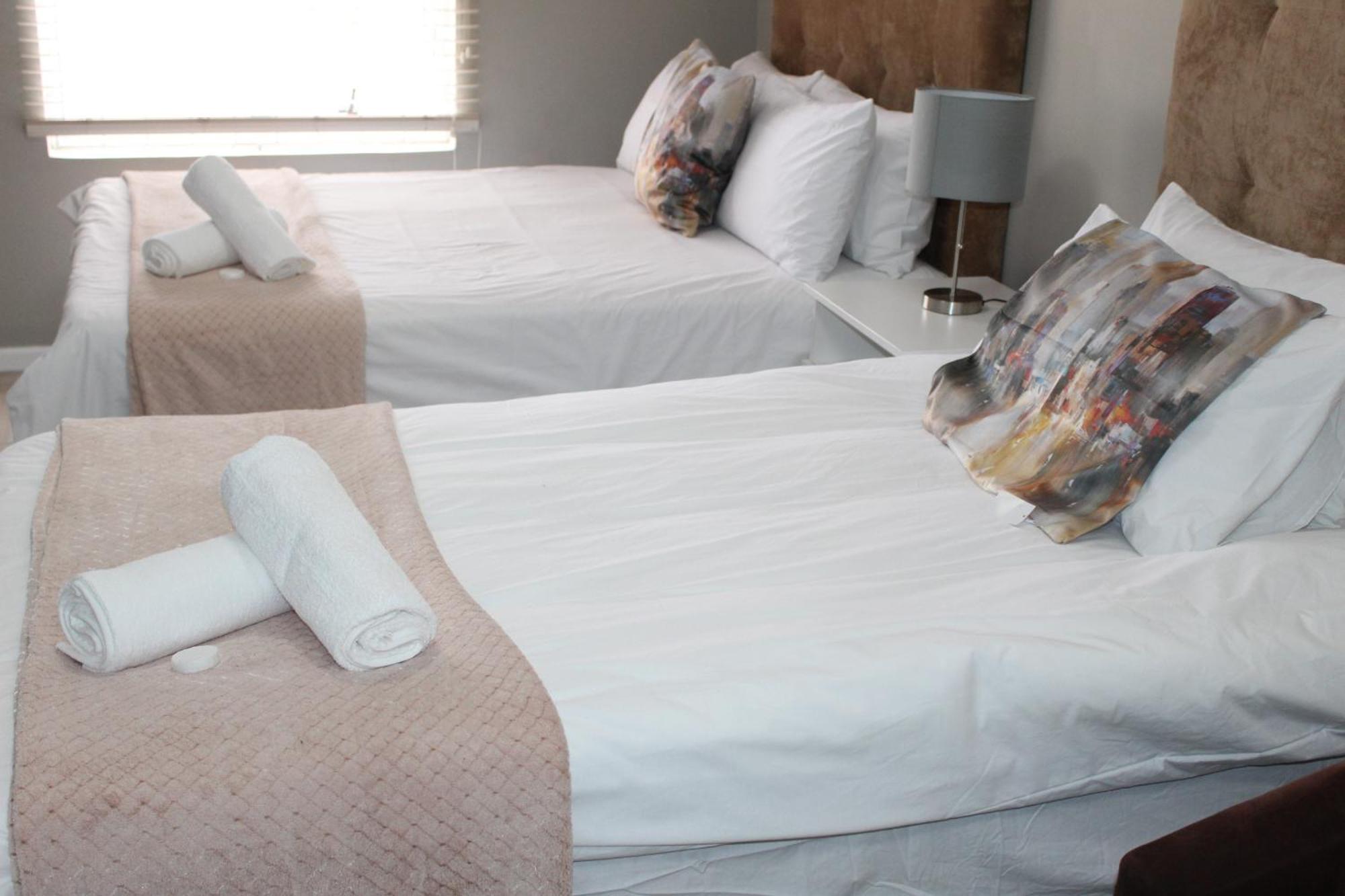 103Onwallace Self Catering Guest House Кейптаун Екстериор снимка
