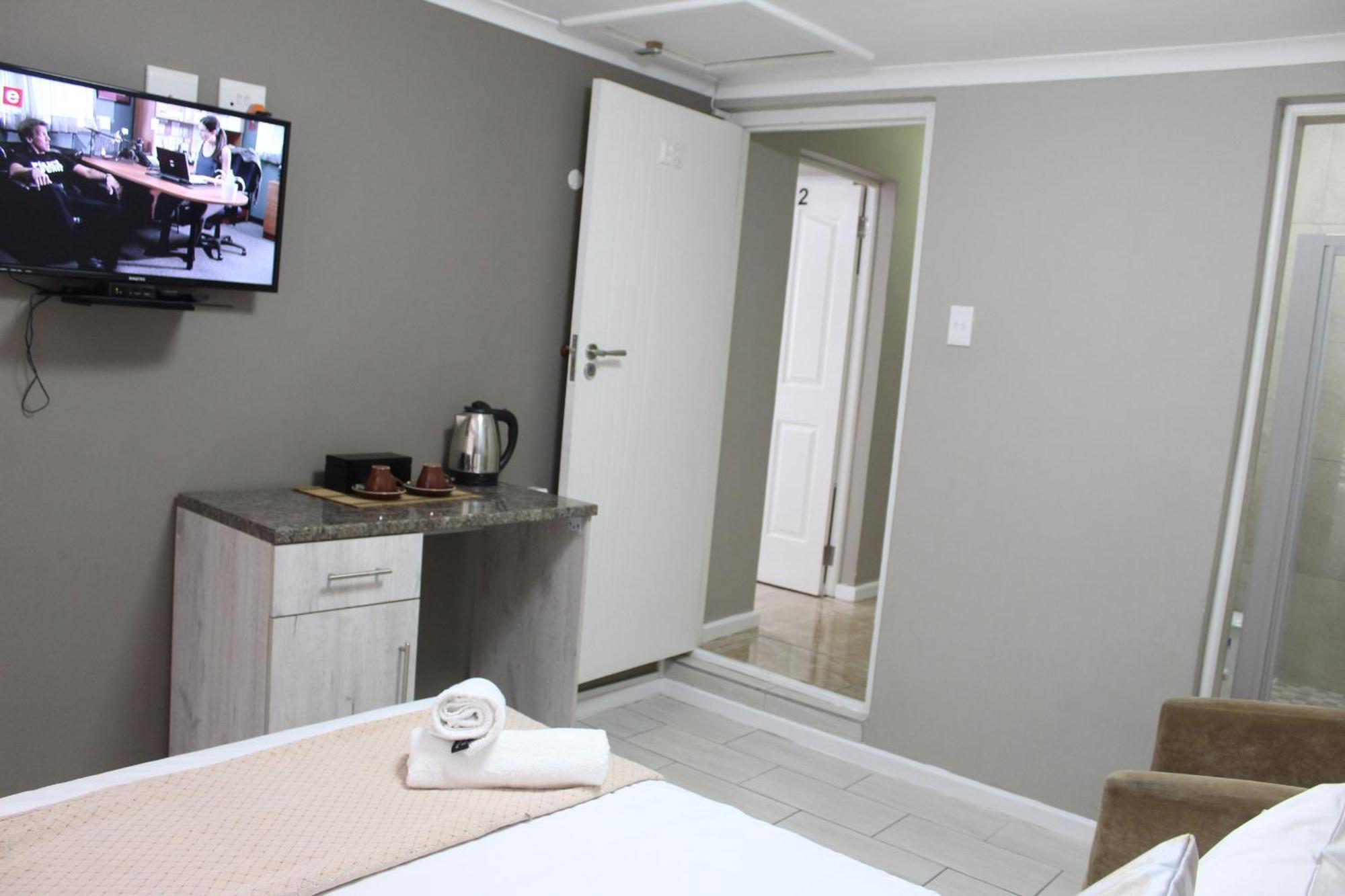 103Onwallace Self Catering Guest House Кейптаун Екстериор снимка